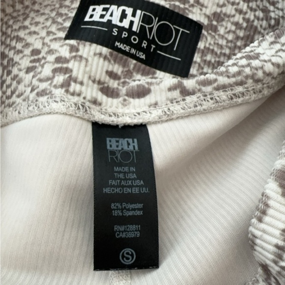 Beach Riot Sport Ayla Taupe Snake Print Leggings - Picture 5 of 9